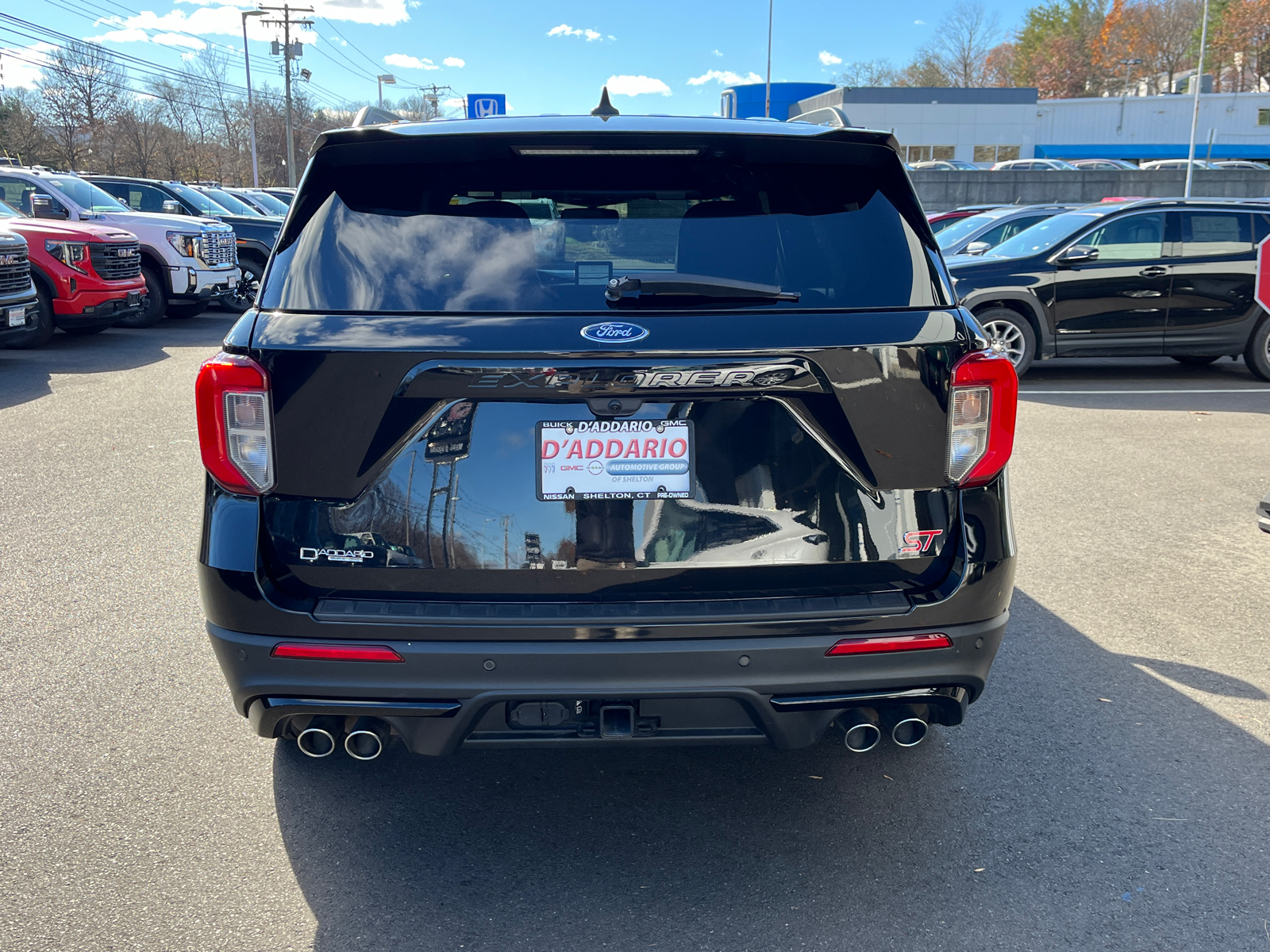 2023 Ford Explorer ST 4