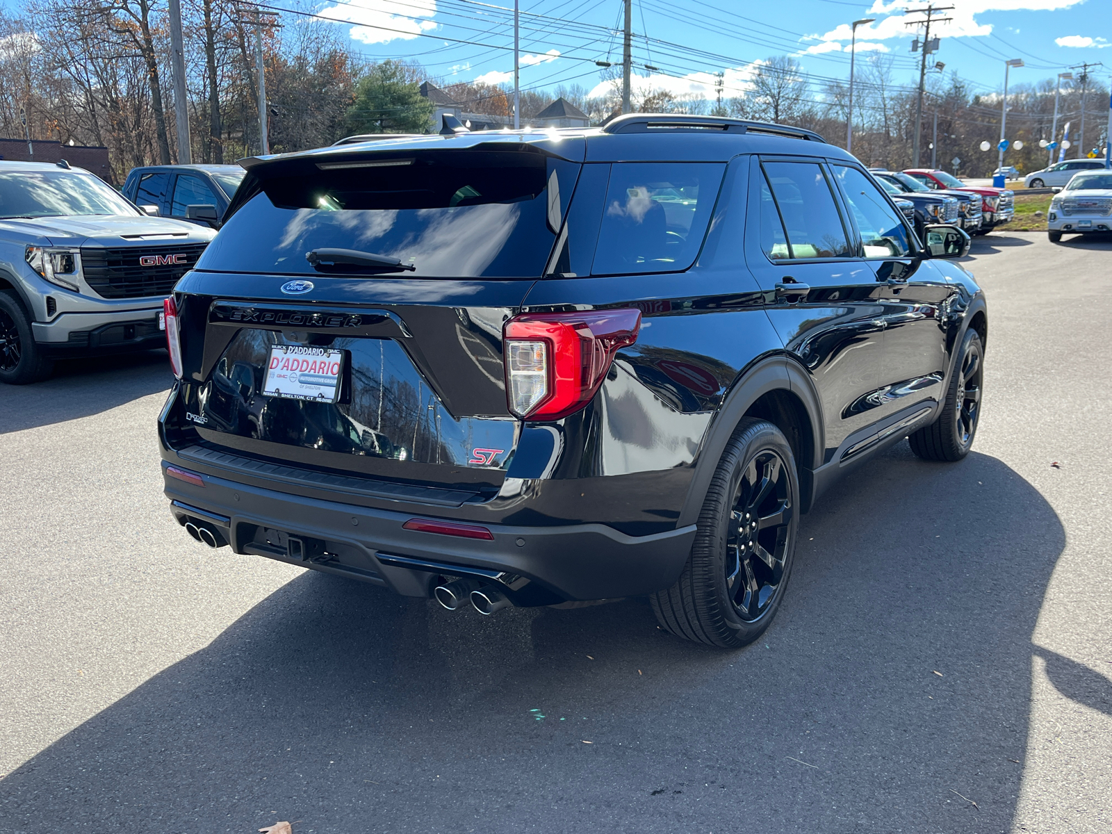 2023 Ford Explorer ST 5