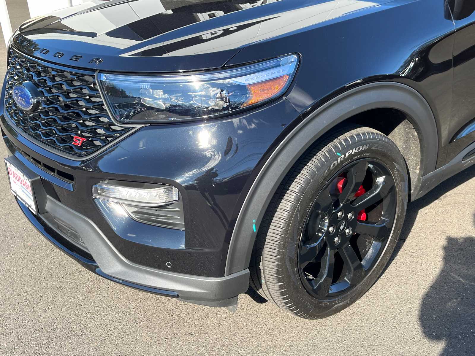 2023 Ford Explorer ST 8