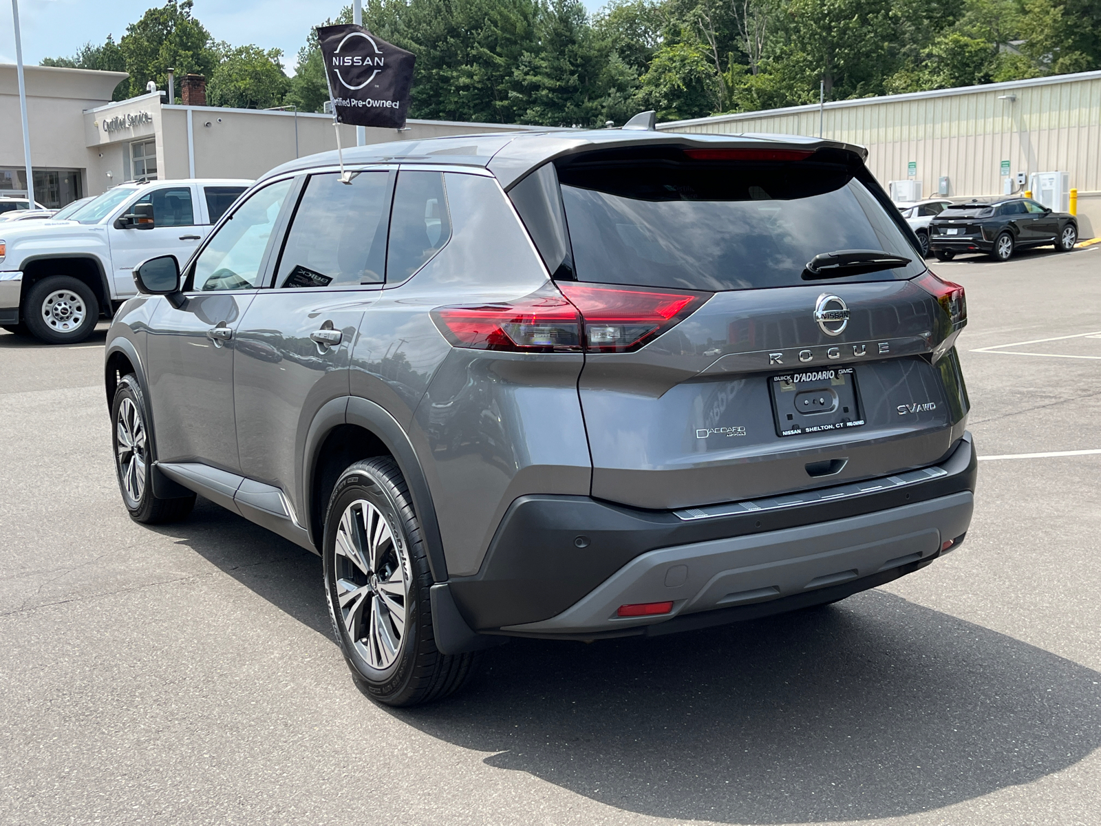 2021 Nissan Rogue SV 3