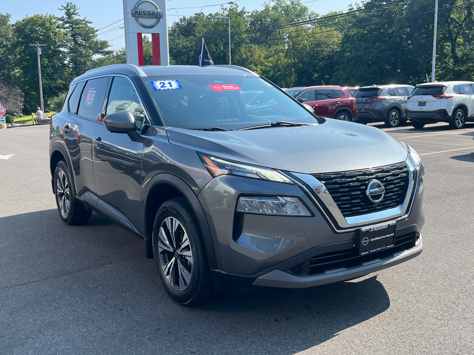 2021 Nissan Rogue SV 6