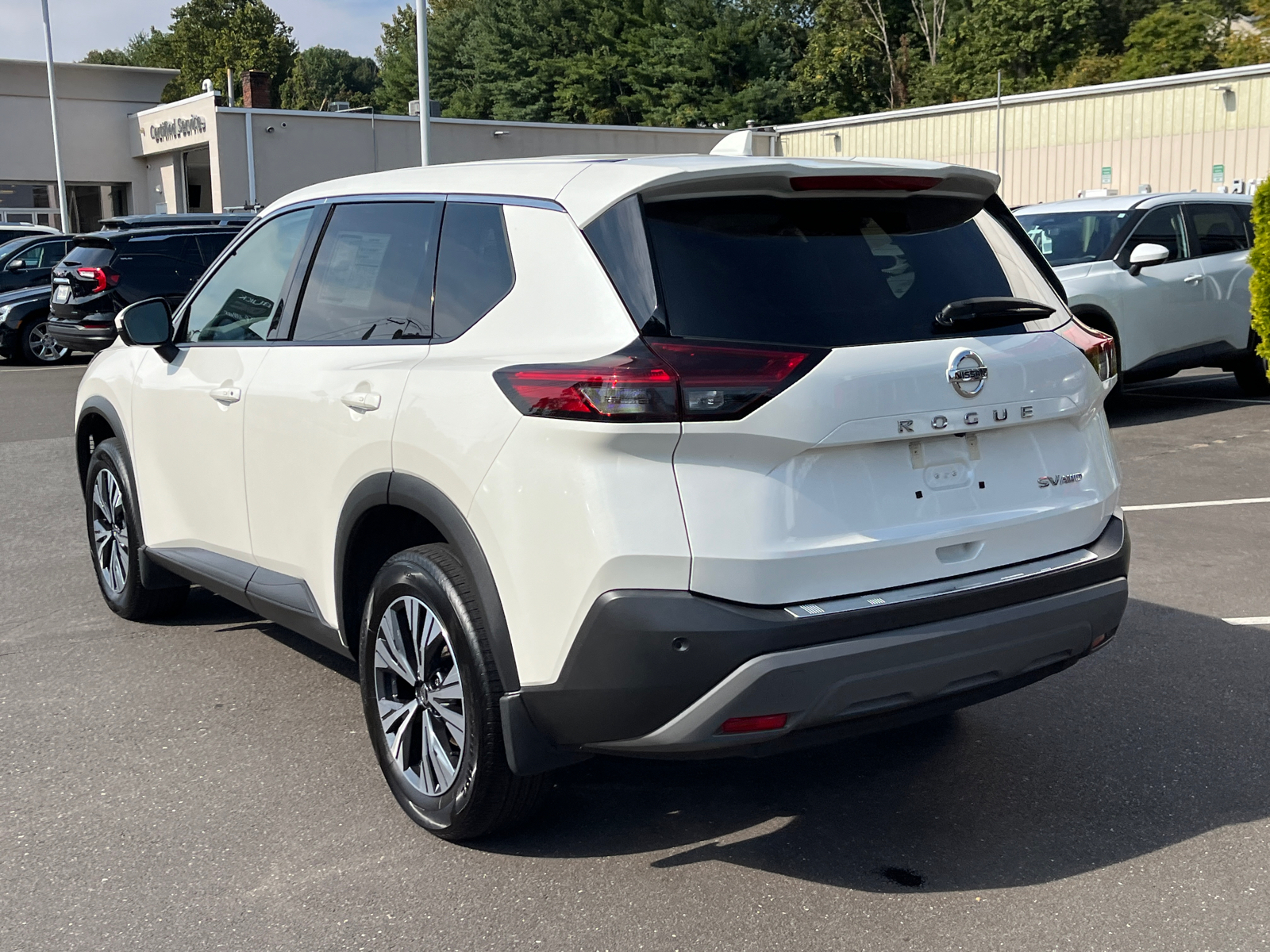 2021 Nissan Rogue SV 3