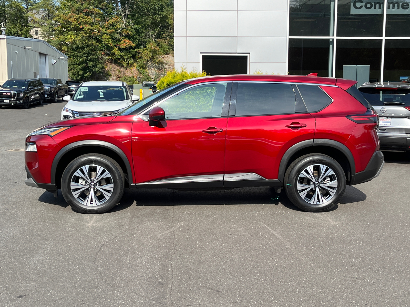 2021 Nissan Rogue SV 2