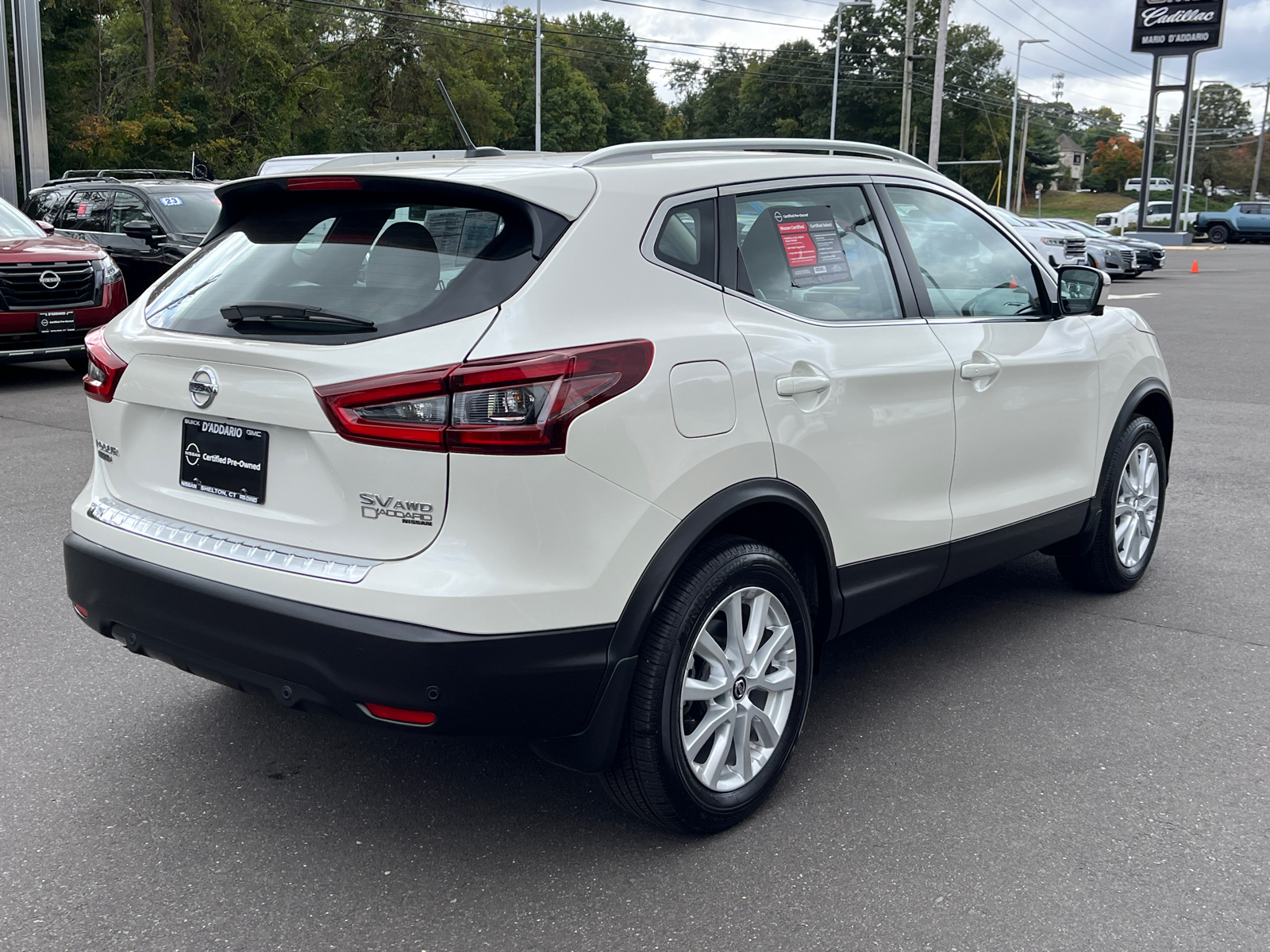 2022 Nissan Rogue Sport SV 5