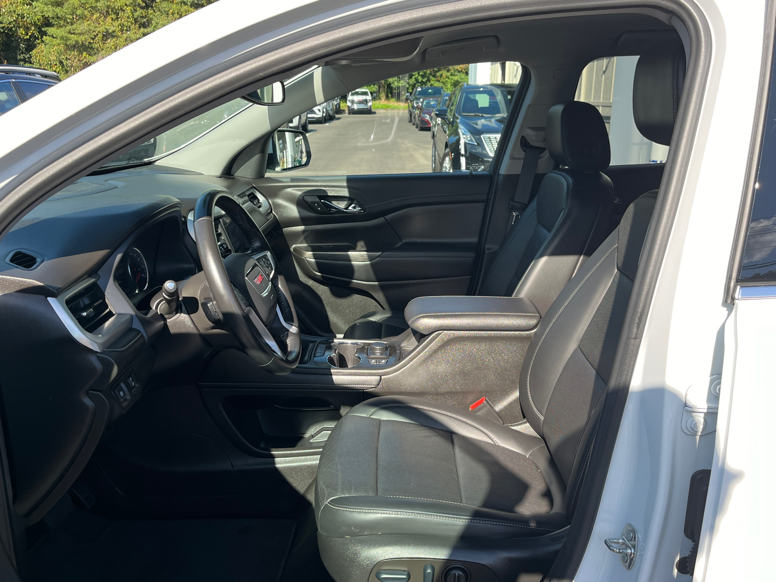 2022 GMC Acadia SLT 11