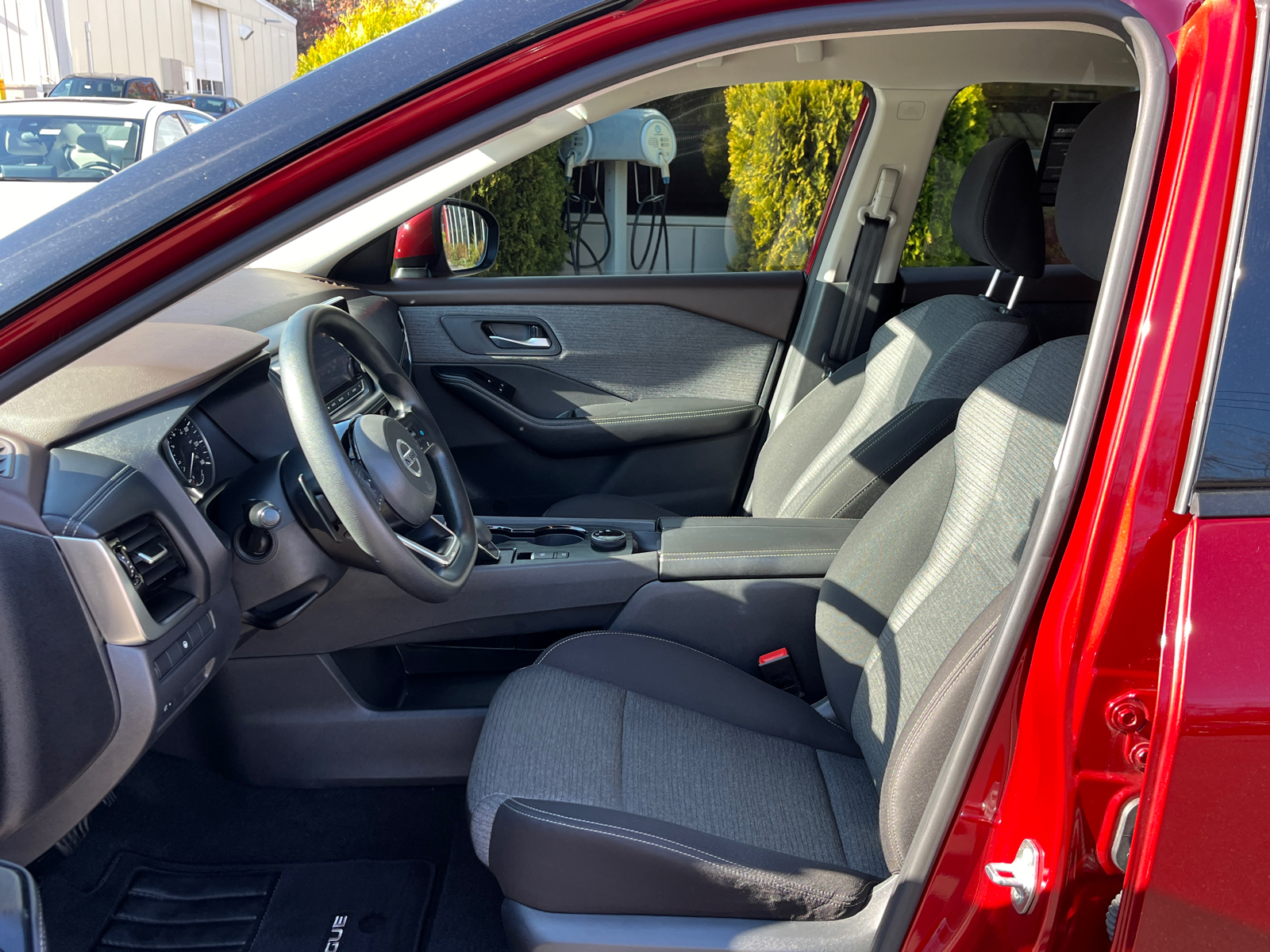 2021 Nissan Rogue SV 11