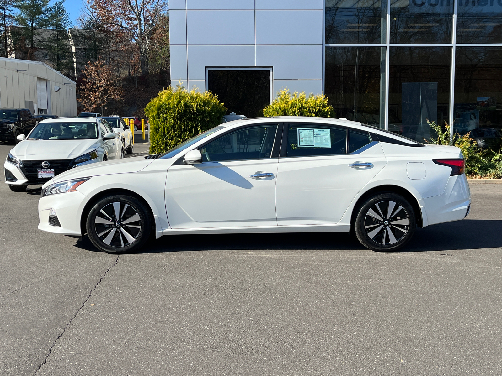 2021 Nissan Altima 2.5 SV 2