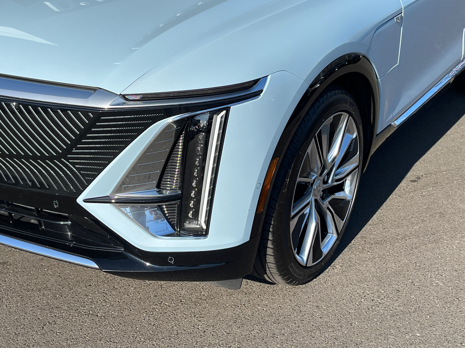 2024 Cadillac LYRIQ Luxury 8