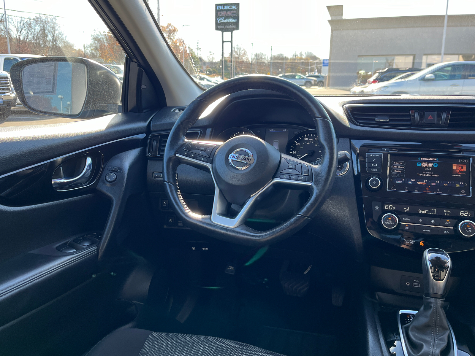 2021 Nissan Rogue Sport SV 24