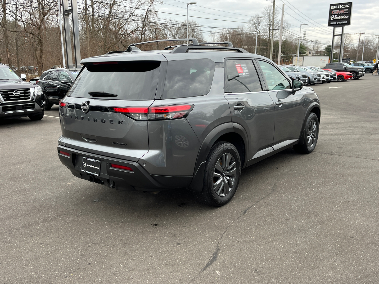 2023 Nissan Pathfinder SV 5