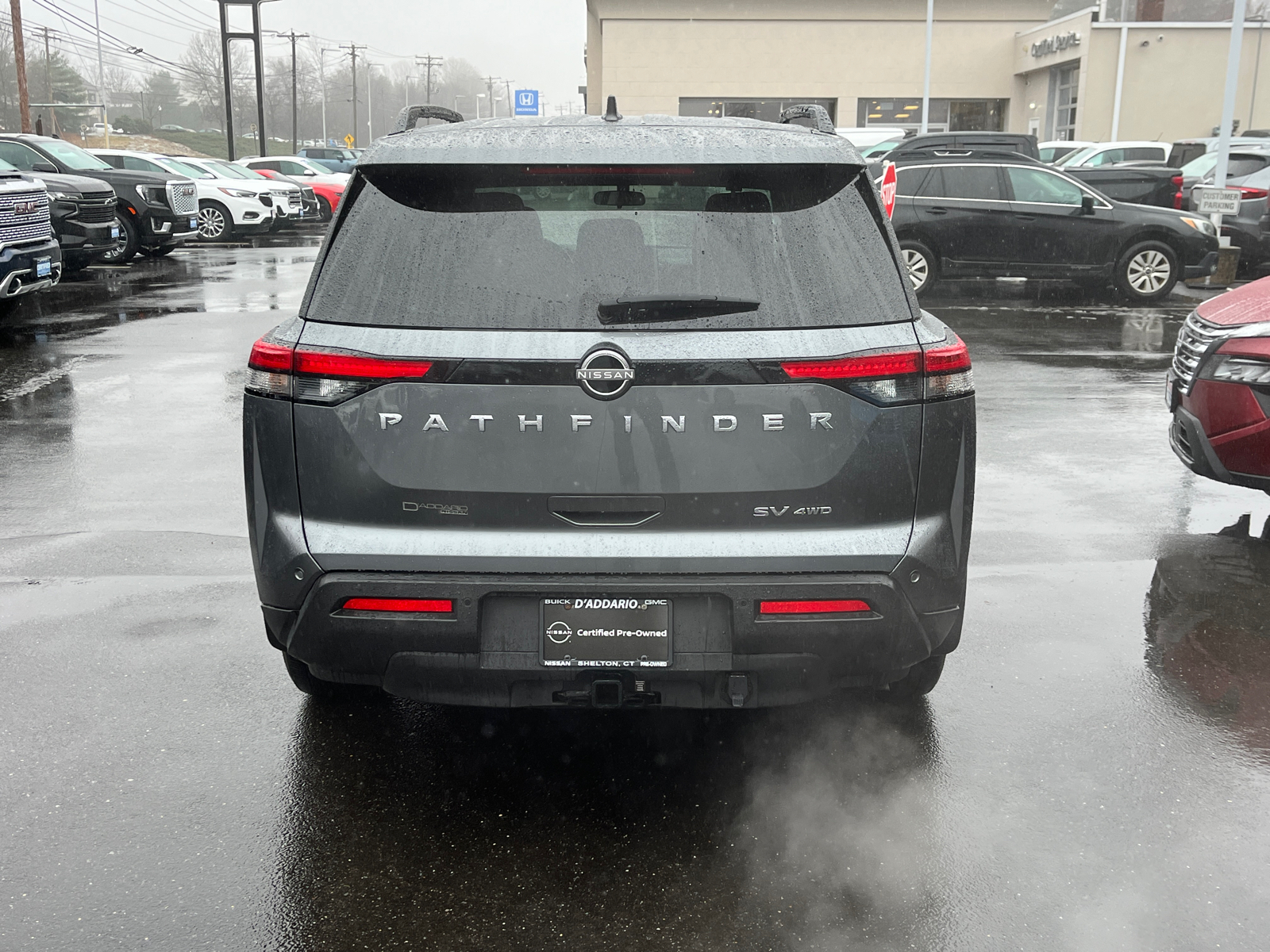 2022 Nissan Pathfinder SV 4