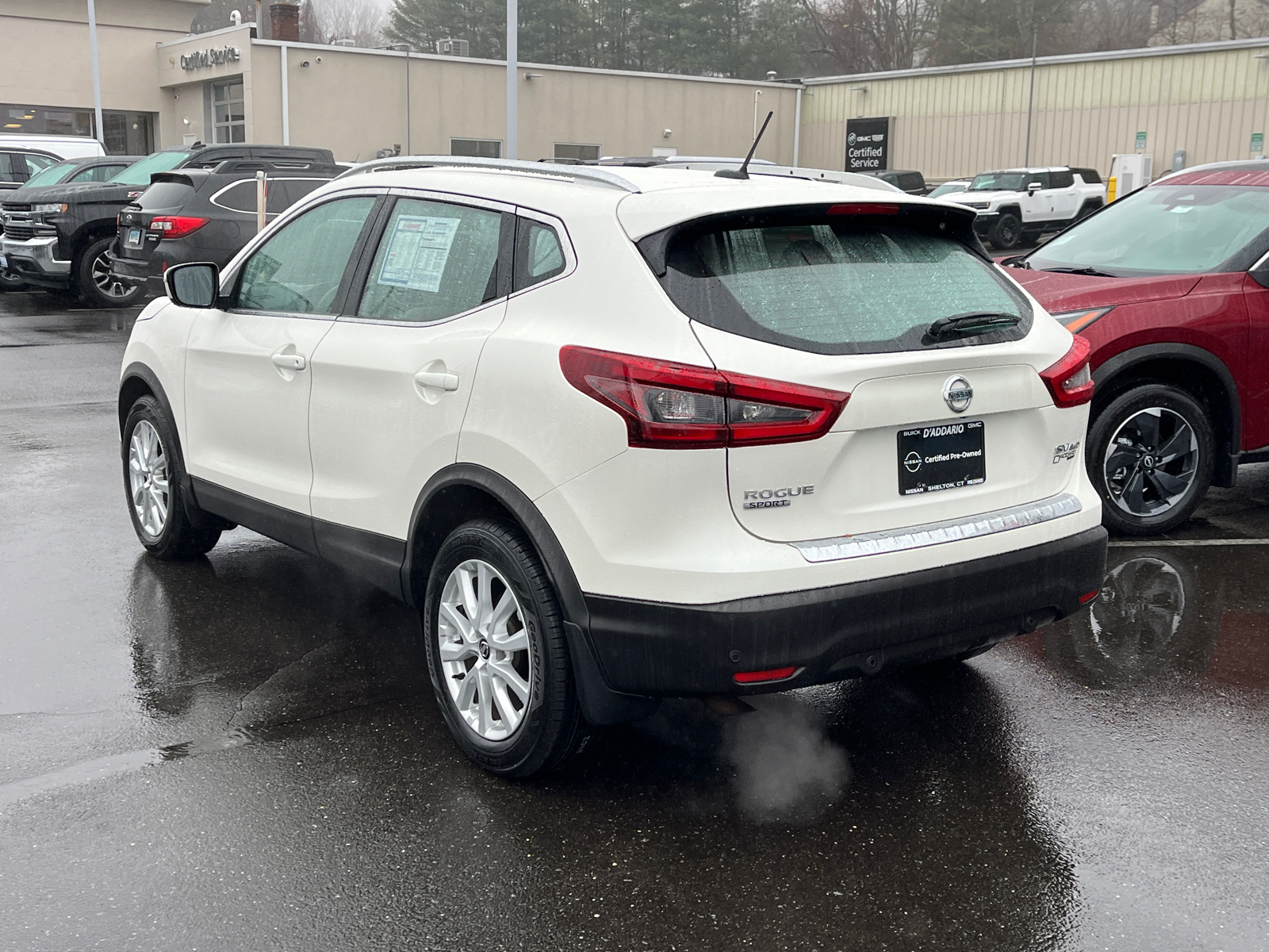 2021 Nissan Rogue Sport SV 3