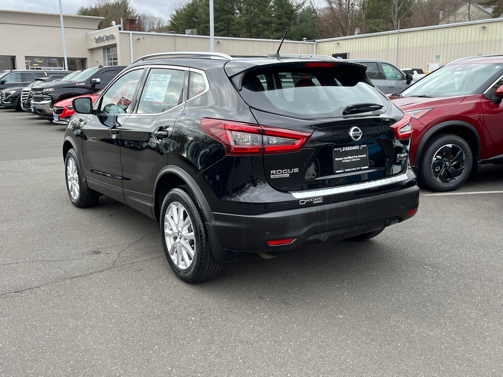 2021 Nissan Rogue Sport SV 3