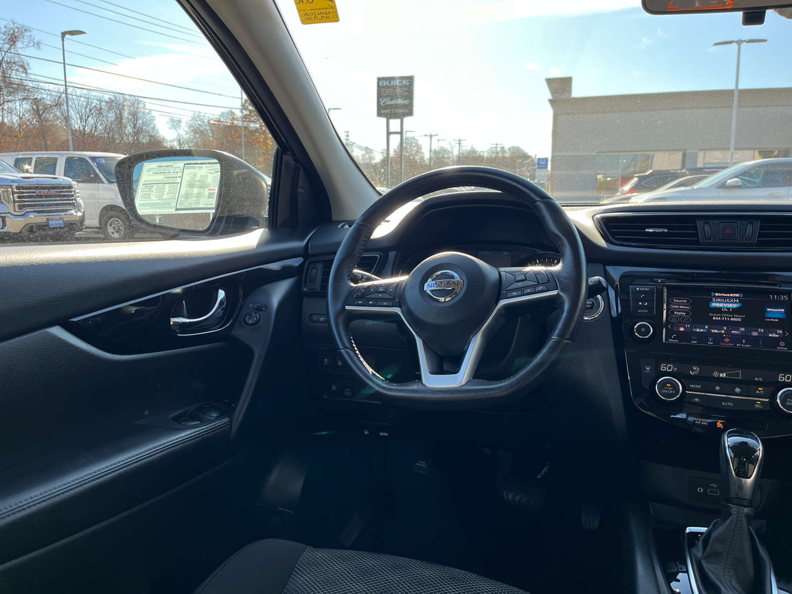 2019 Nissan Rogue Sport SV 23