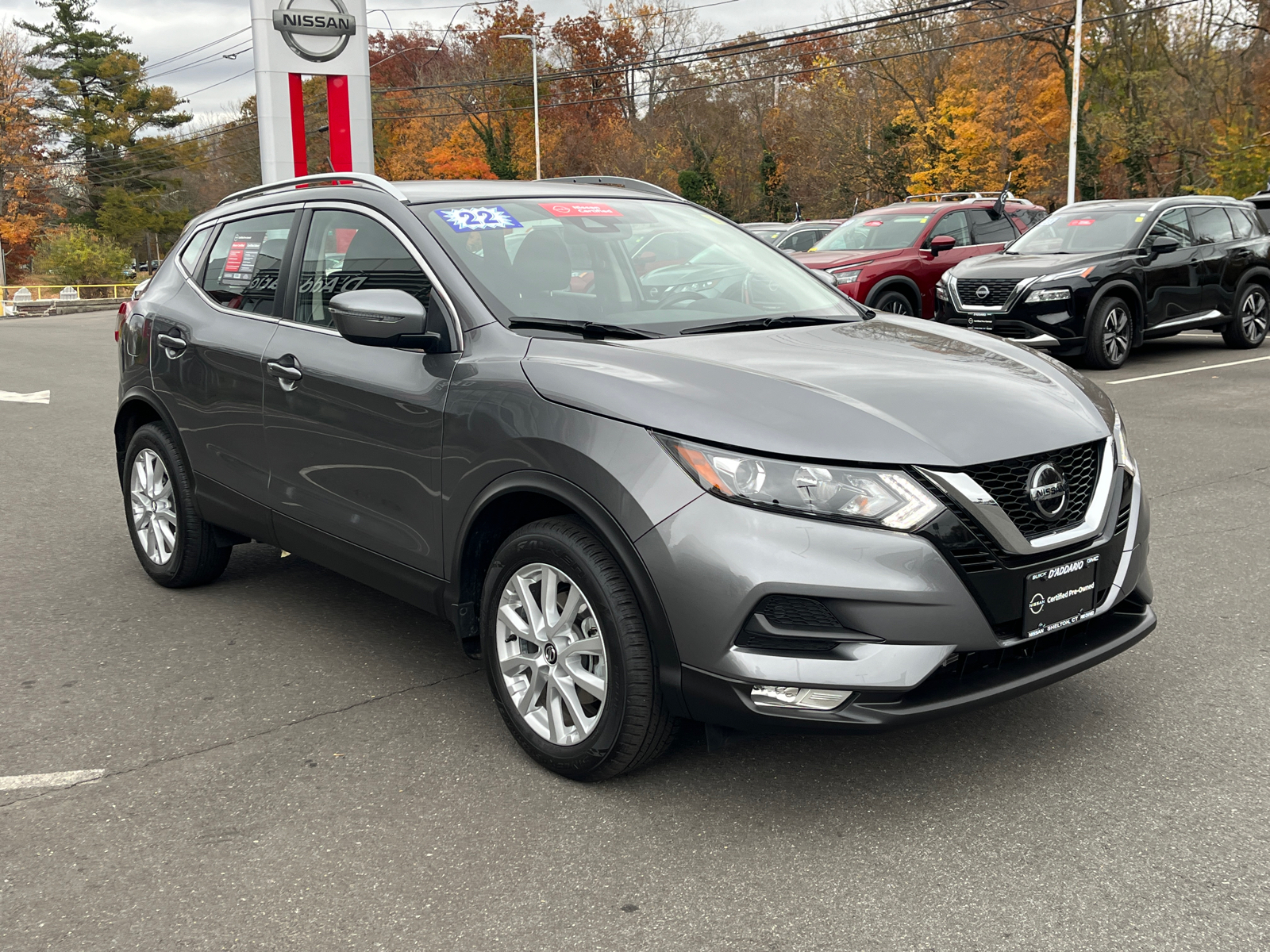 2022 Nissan Rogue Sport SV 6