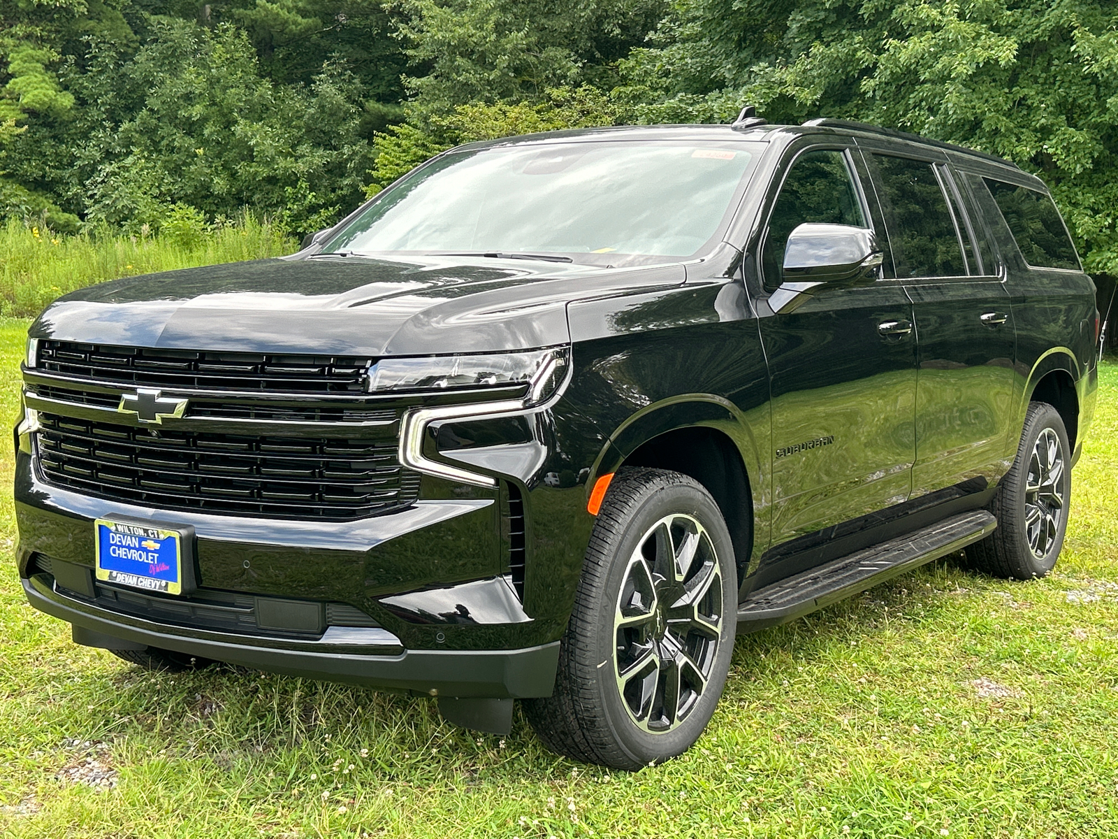 2024 Chevrolet Suburban RST 1