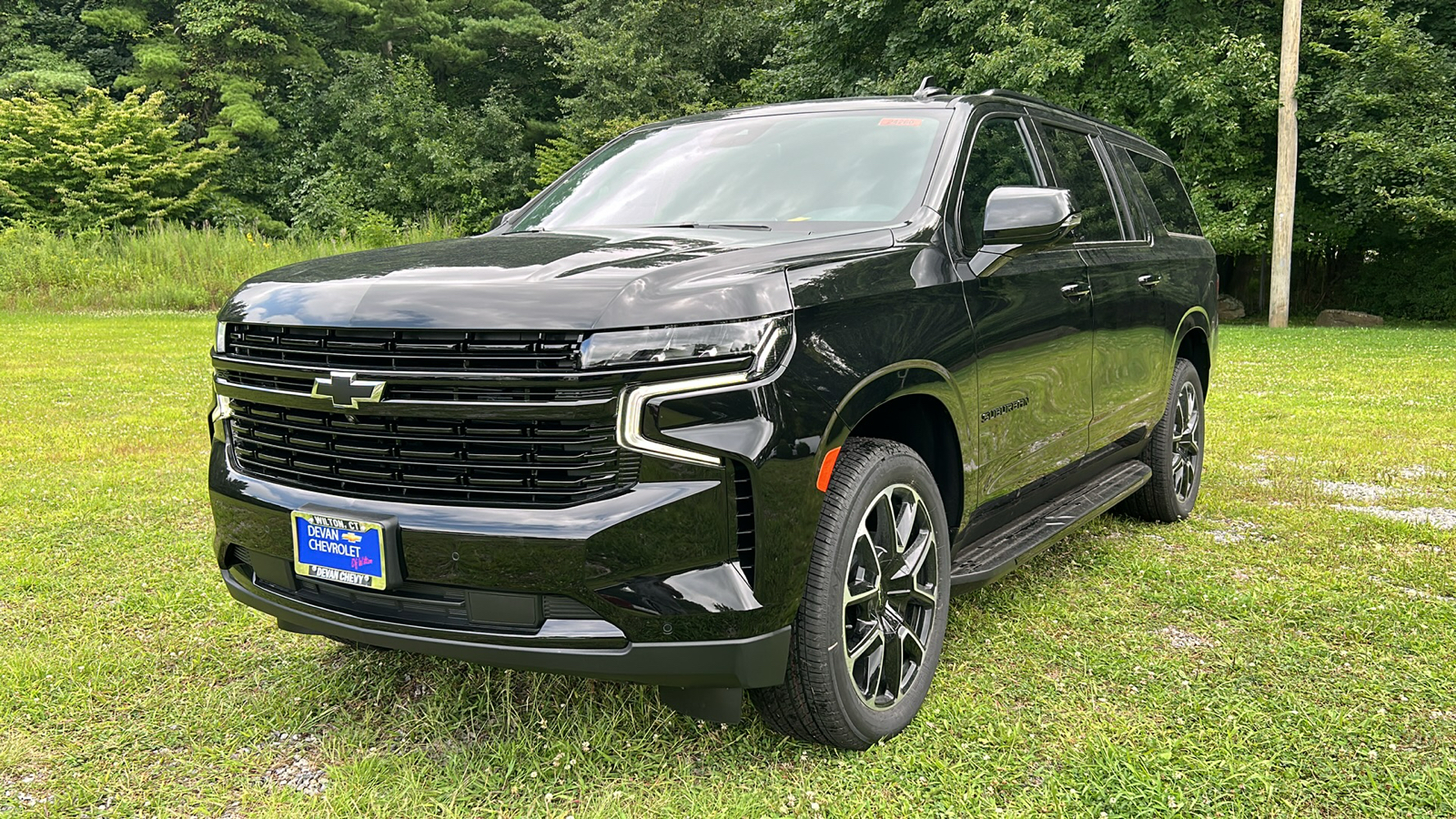 2024 Chevrolet Suburban RST 3