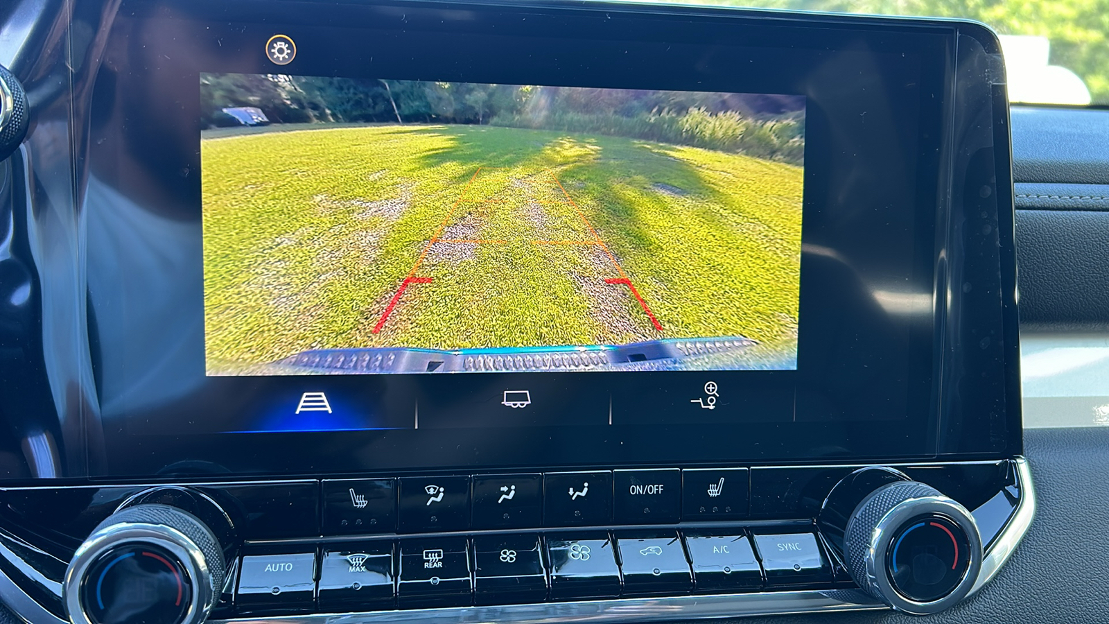 2024 Chevrolet Colorado LT 12