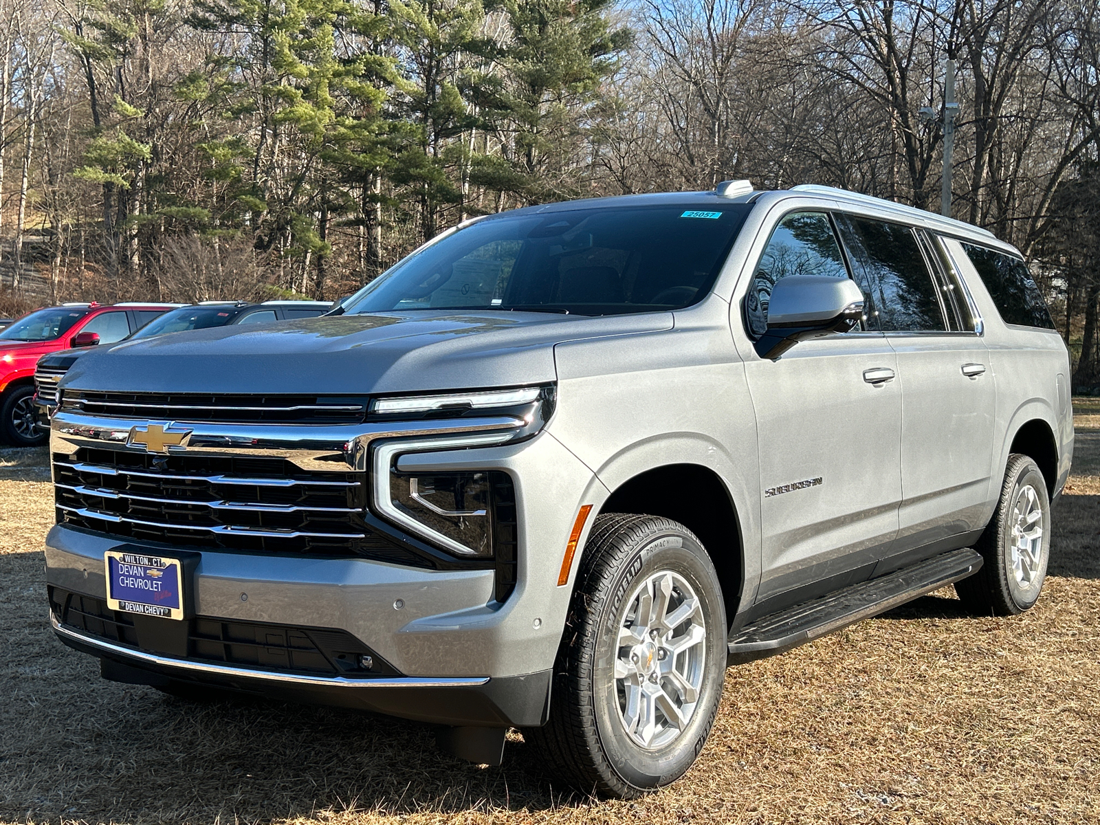 2025 Chevrolet Suburban LT 1