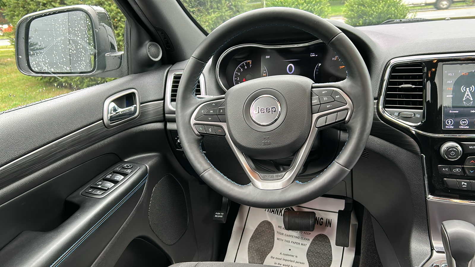 2019 Jeep Grand Cherokee Upland 21