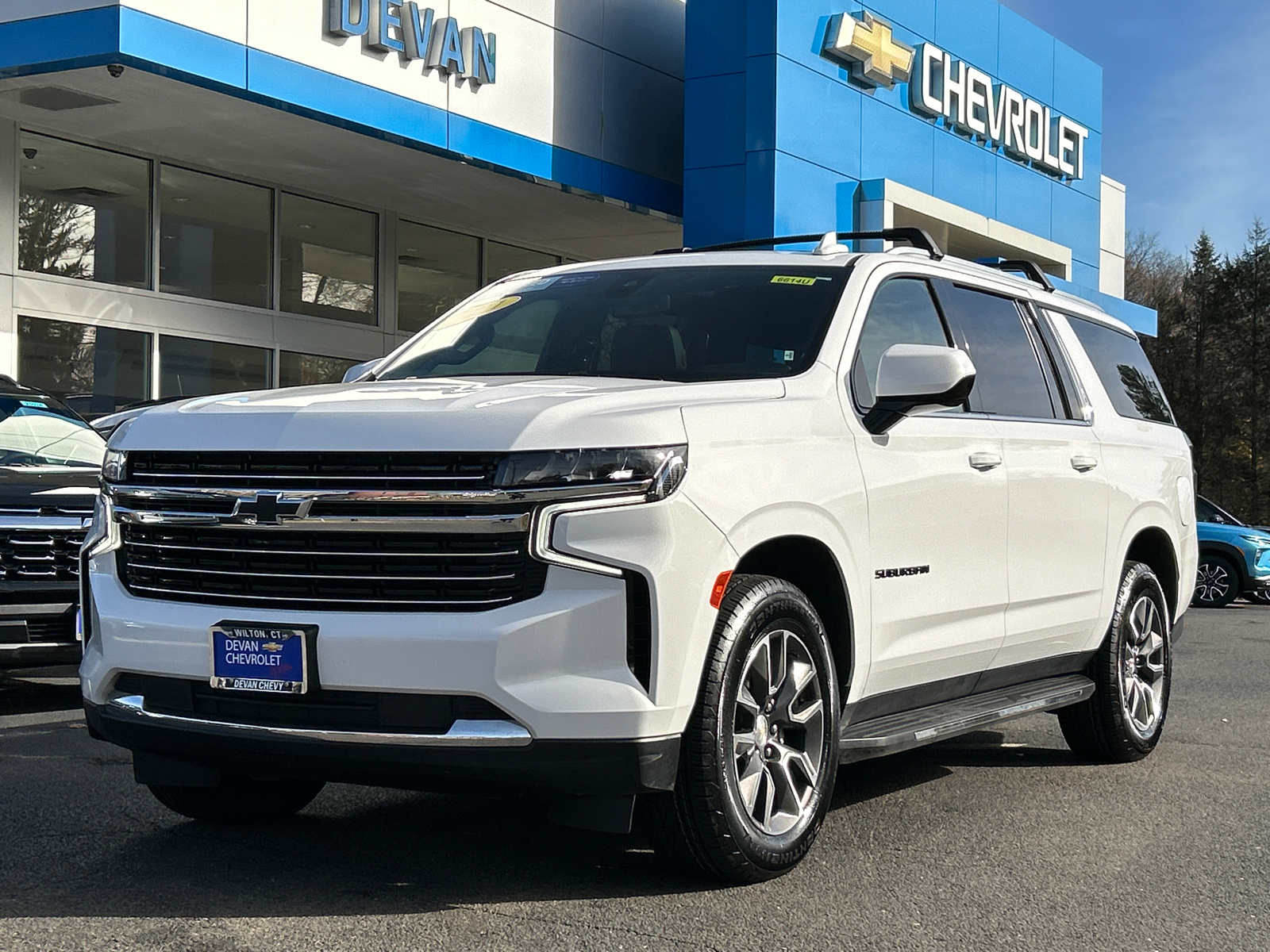 2021 Chevrolet Suburban LT 1