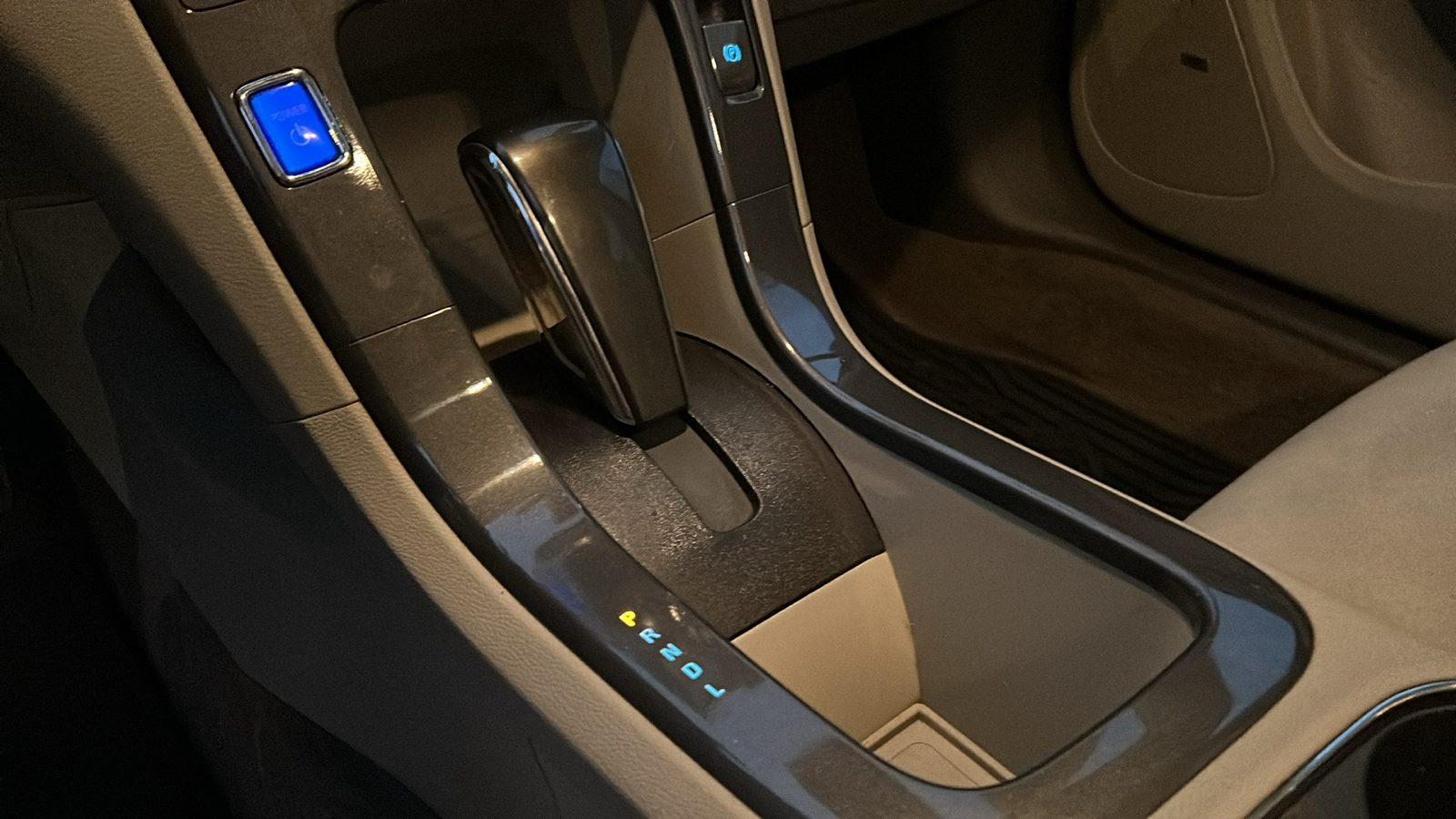 2014 Chevrolet Volt  15