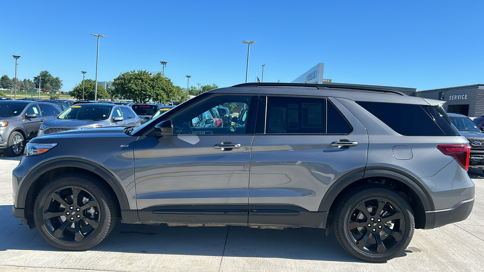 2023 Ford Explorer ST-Line 6