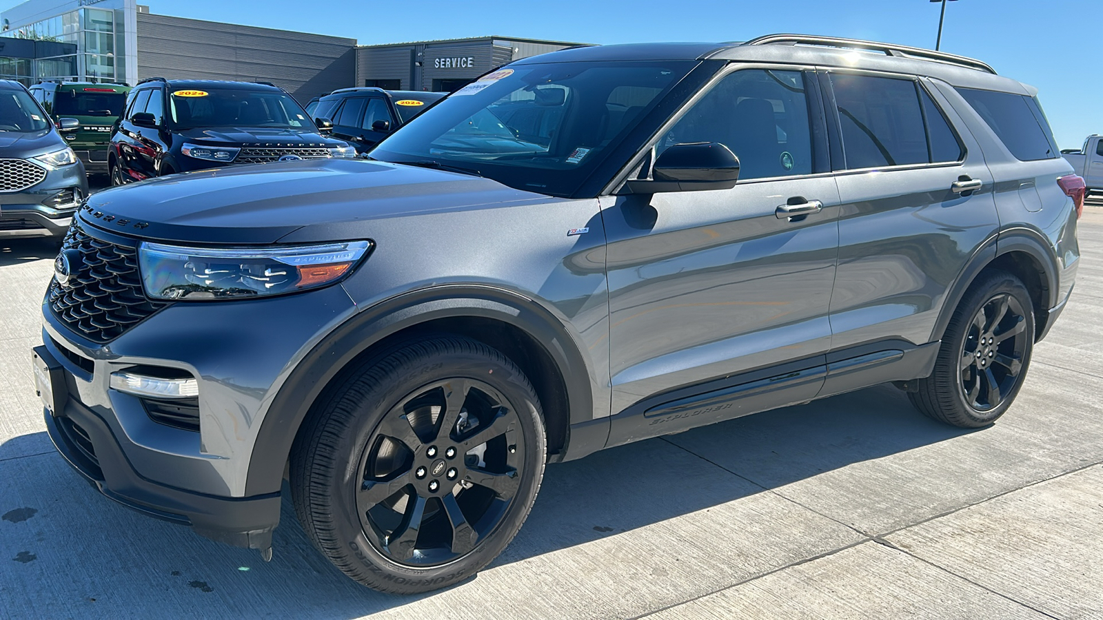 2023 Ford Explorer ST-Line 7