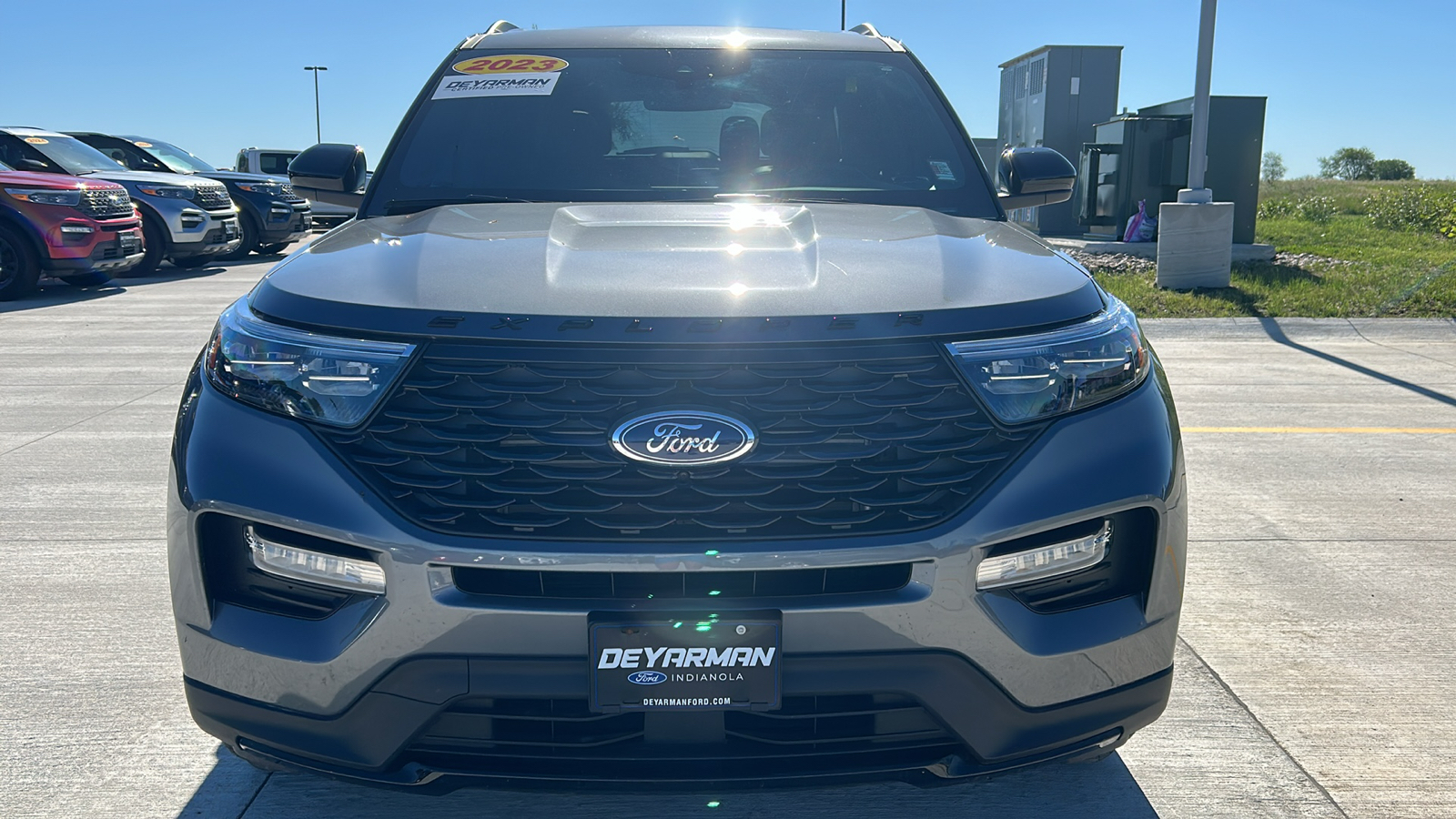 2023 Ford Explorer ST-Line 8