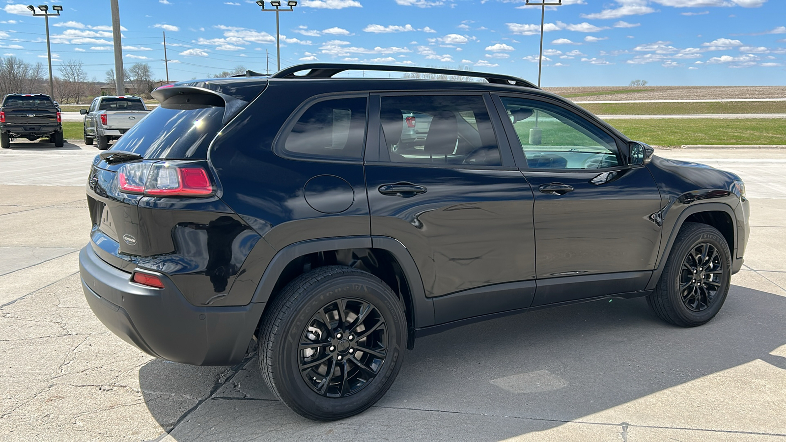 2023 Jeep Cherokee Altitude 3