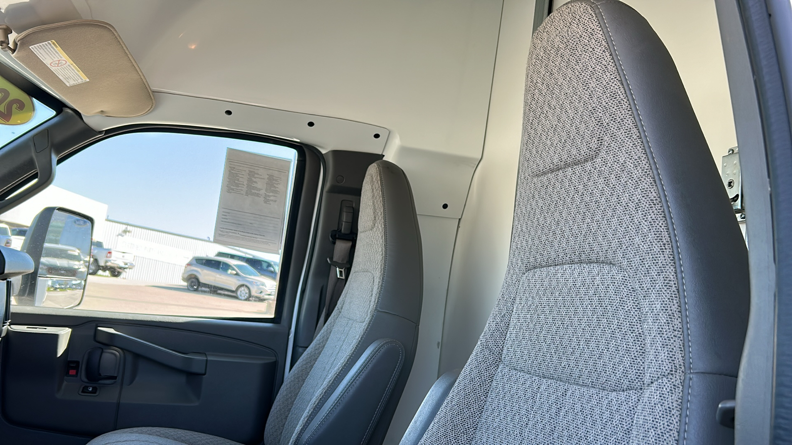 2019 Chevrolet Express 3500 Work Van 29