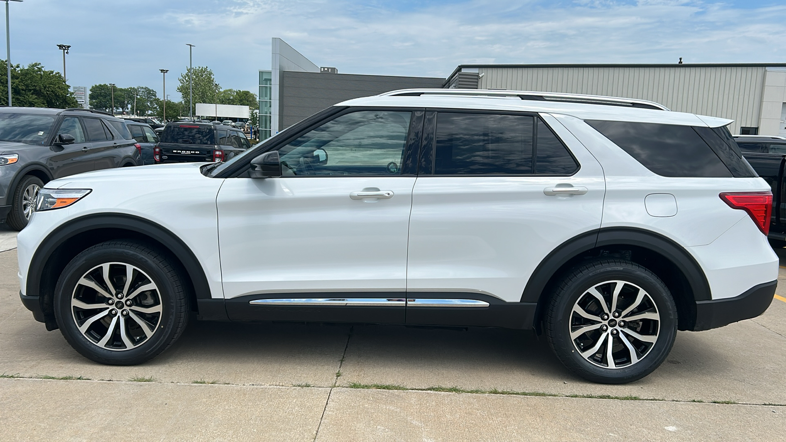 2023 Ford Explorer Limited 6