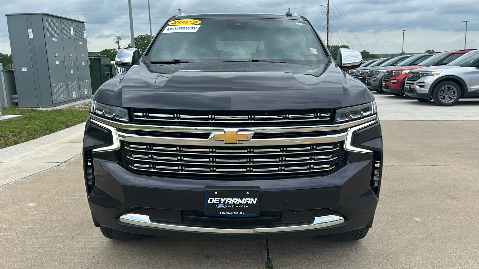 2023 Chevrolet Suburban Premier 8