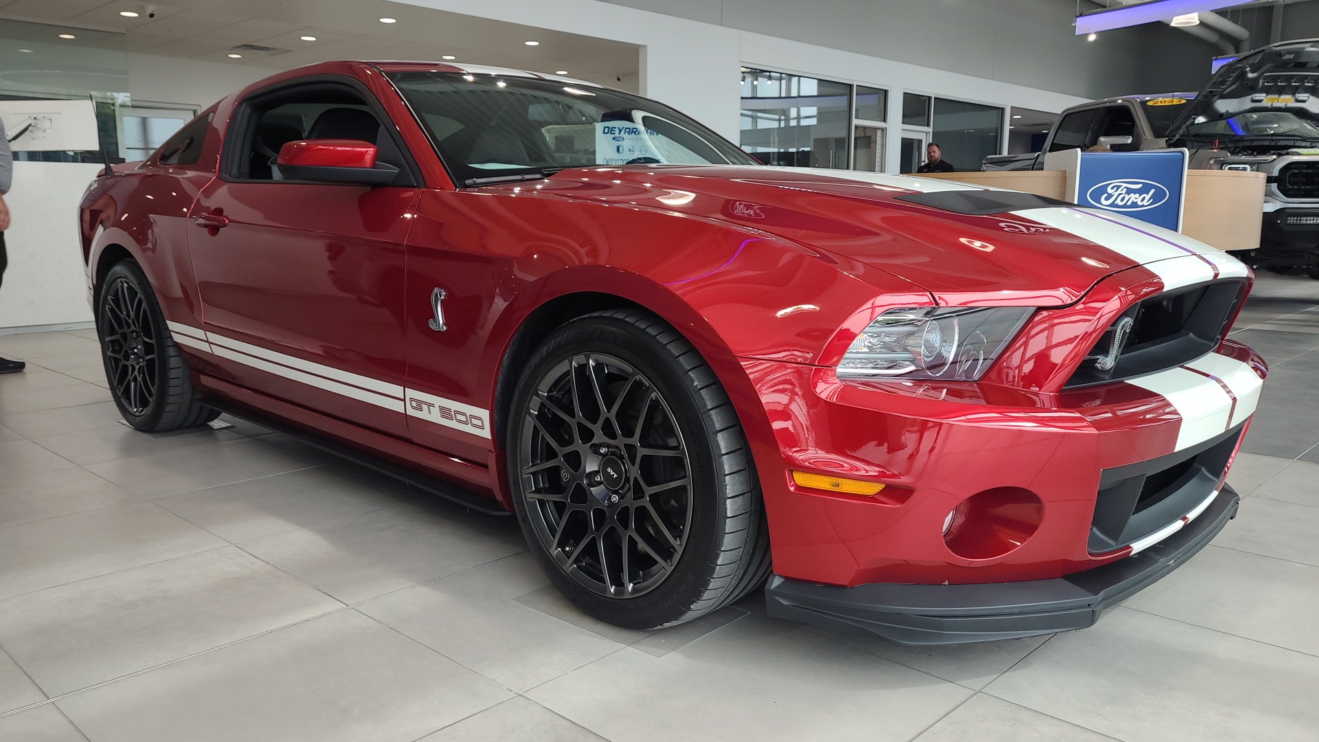 2013 Ford Mustang Shelby GT500 1