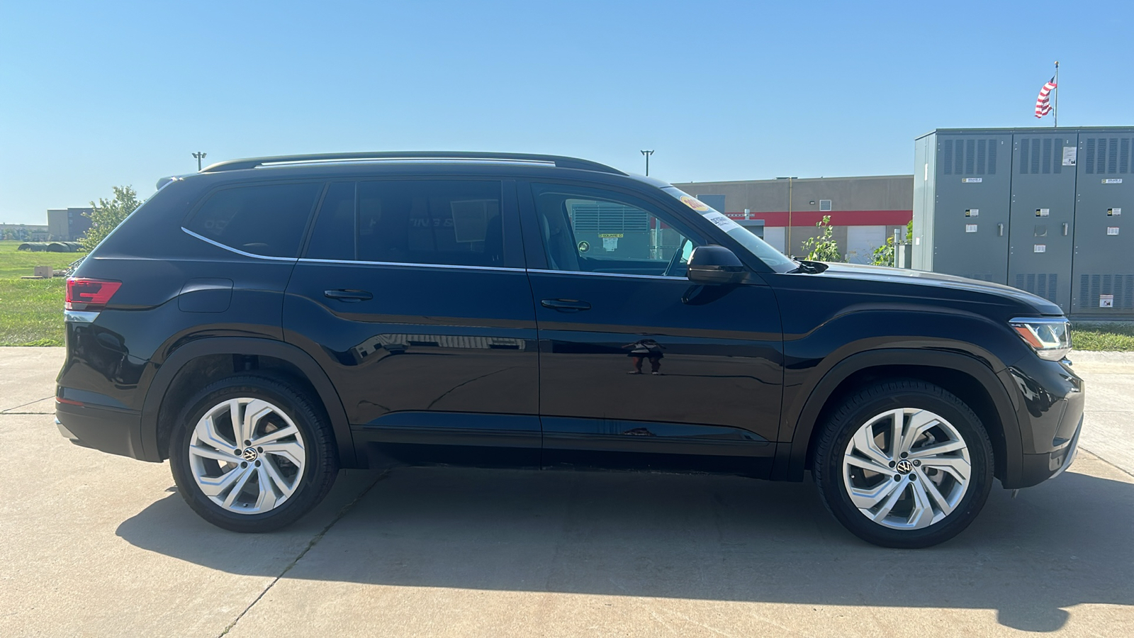 2023 Volkswagen Atlas 3.6L V6 SE w/Technology 2