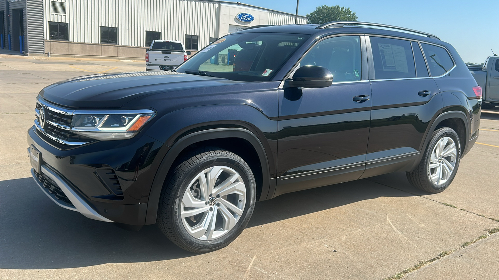 2023 Volkswagen Atlas 3.6L V6 SE w/Technology 7