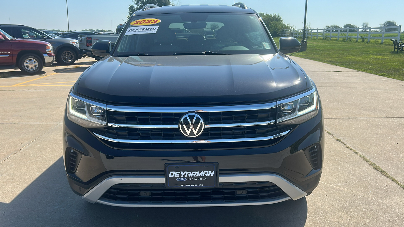 2023 Volkswagen Atlas 3.6L V6 SE w/Technology 8