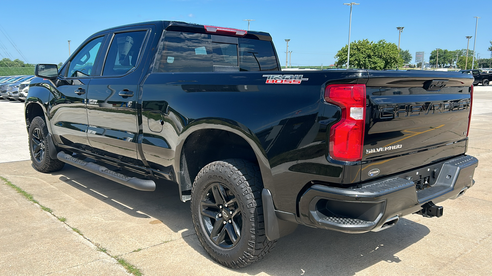 2022 Chevrolet Silverado 1500 LT Trail Boss 5