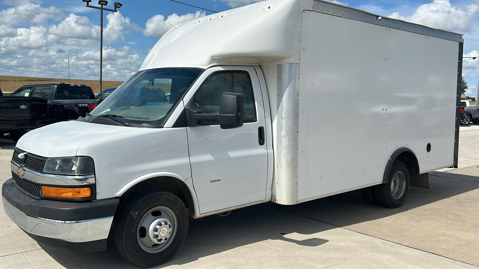 2022 Chevrolet Express 3500 Work Van 7