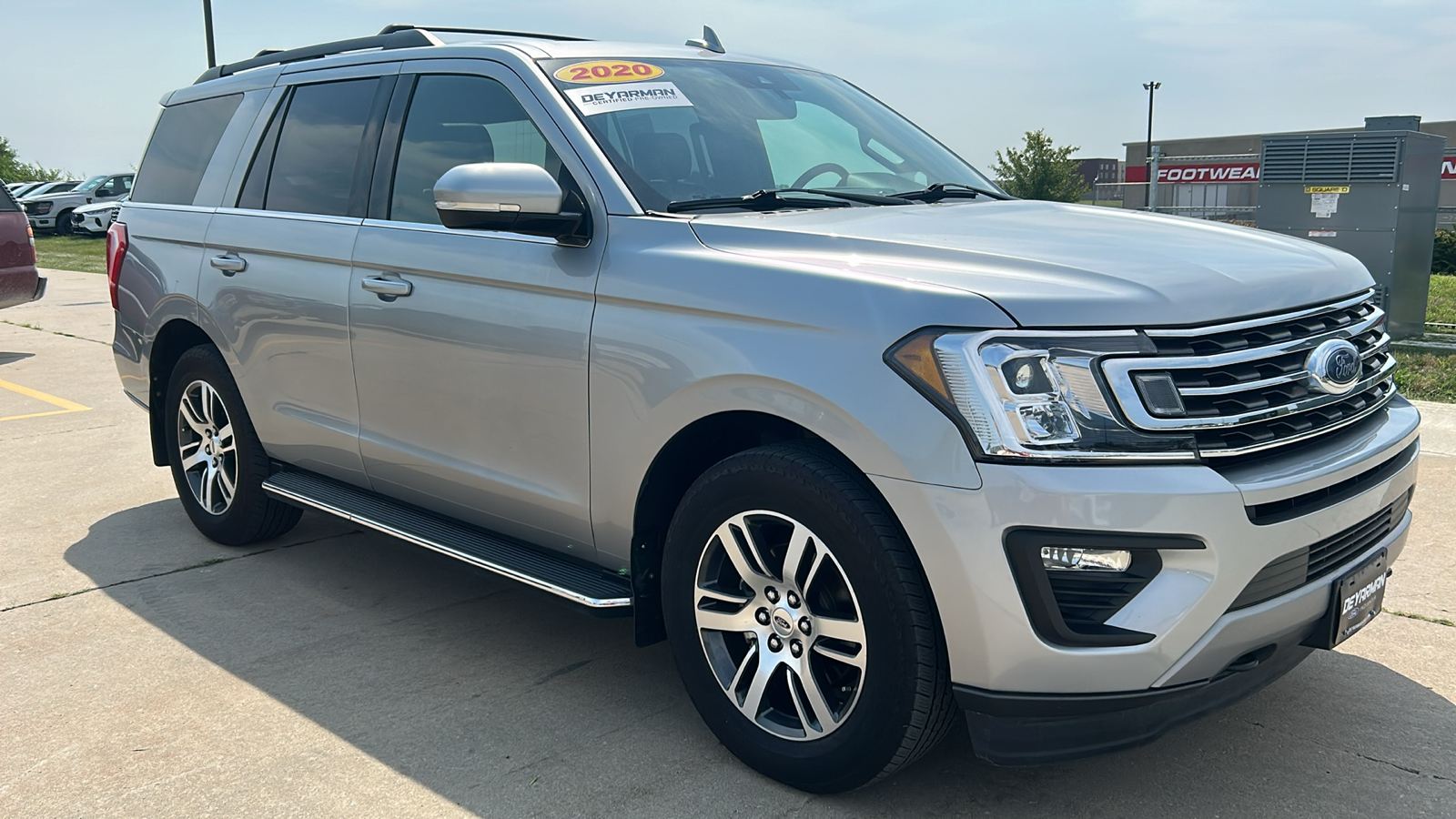 2020 Ford Expedition XLT 1