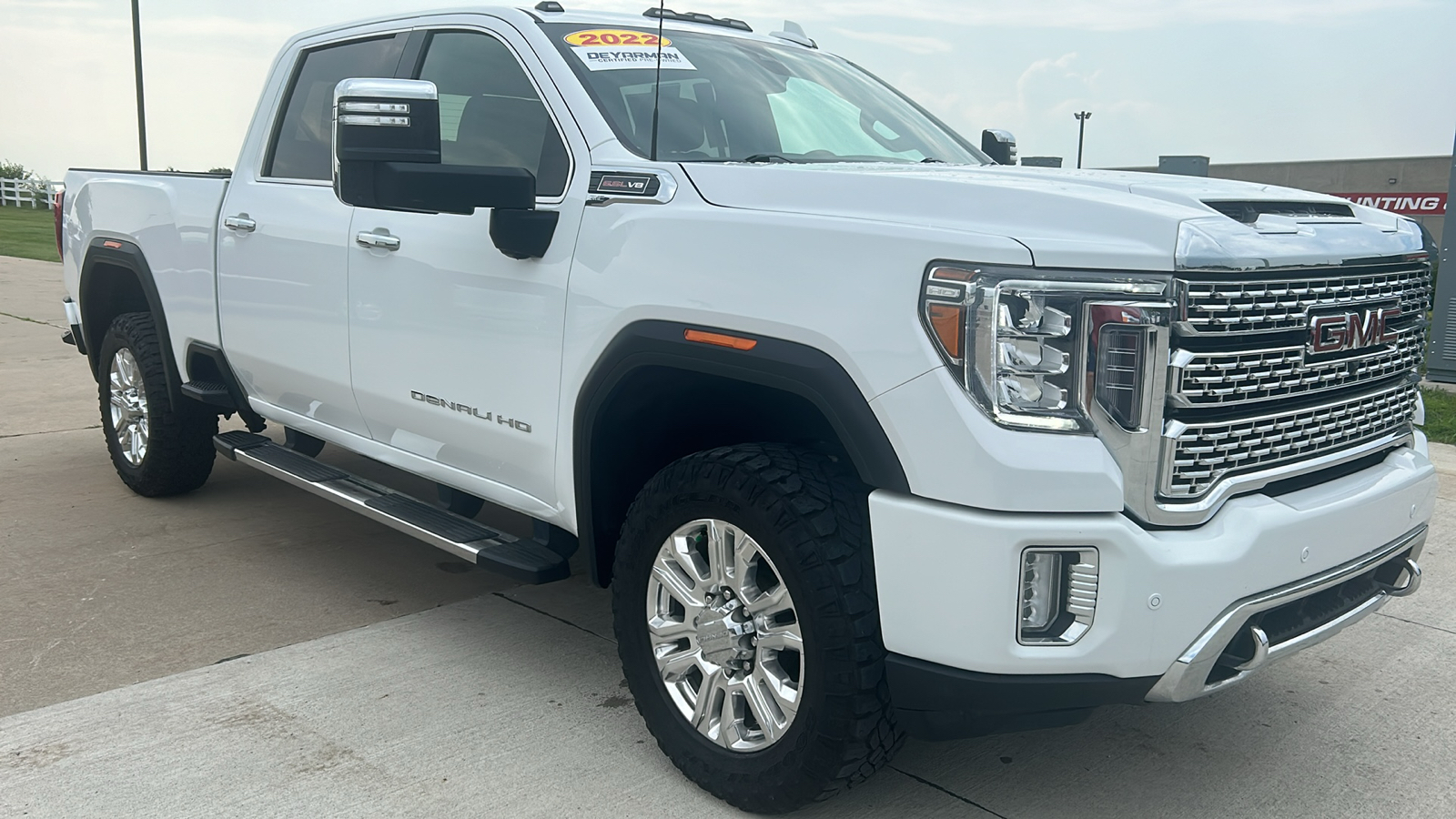 2022 GMC Sierra 2500HD Denali 1