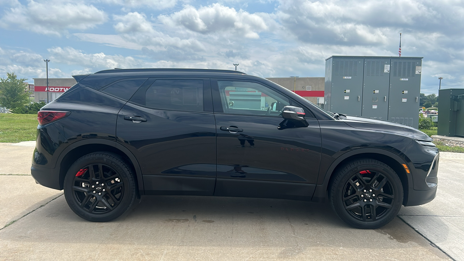 2023 Chevrolet Blazer LT 2