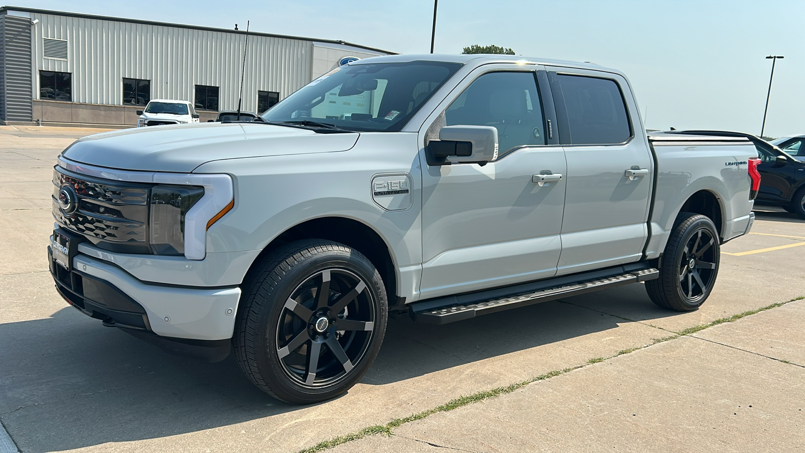 2023 Ford F-150 Lightning Platinum 7