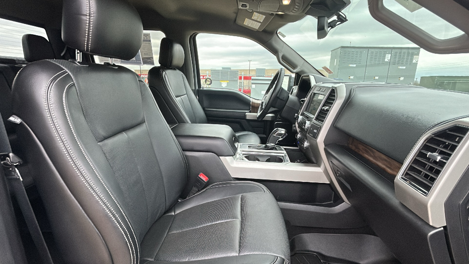 2018 Ford F-150 Lariat 22