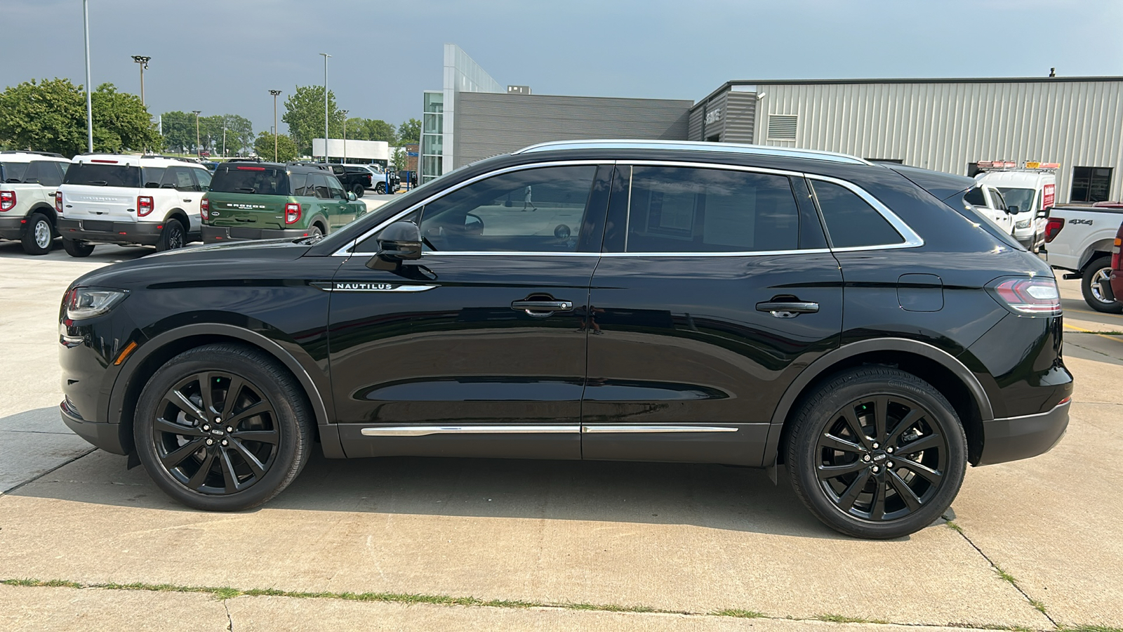 2023 Lincoln Nautilus Reserve 6