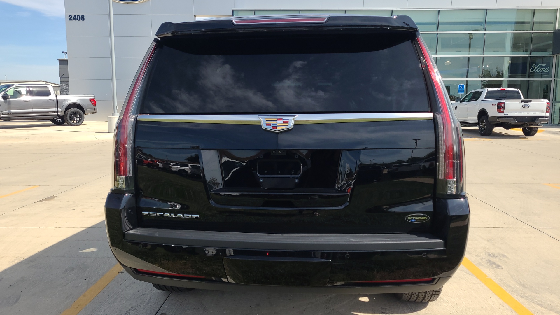 2018 Cadillac Escalade Platinum Edition 4