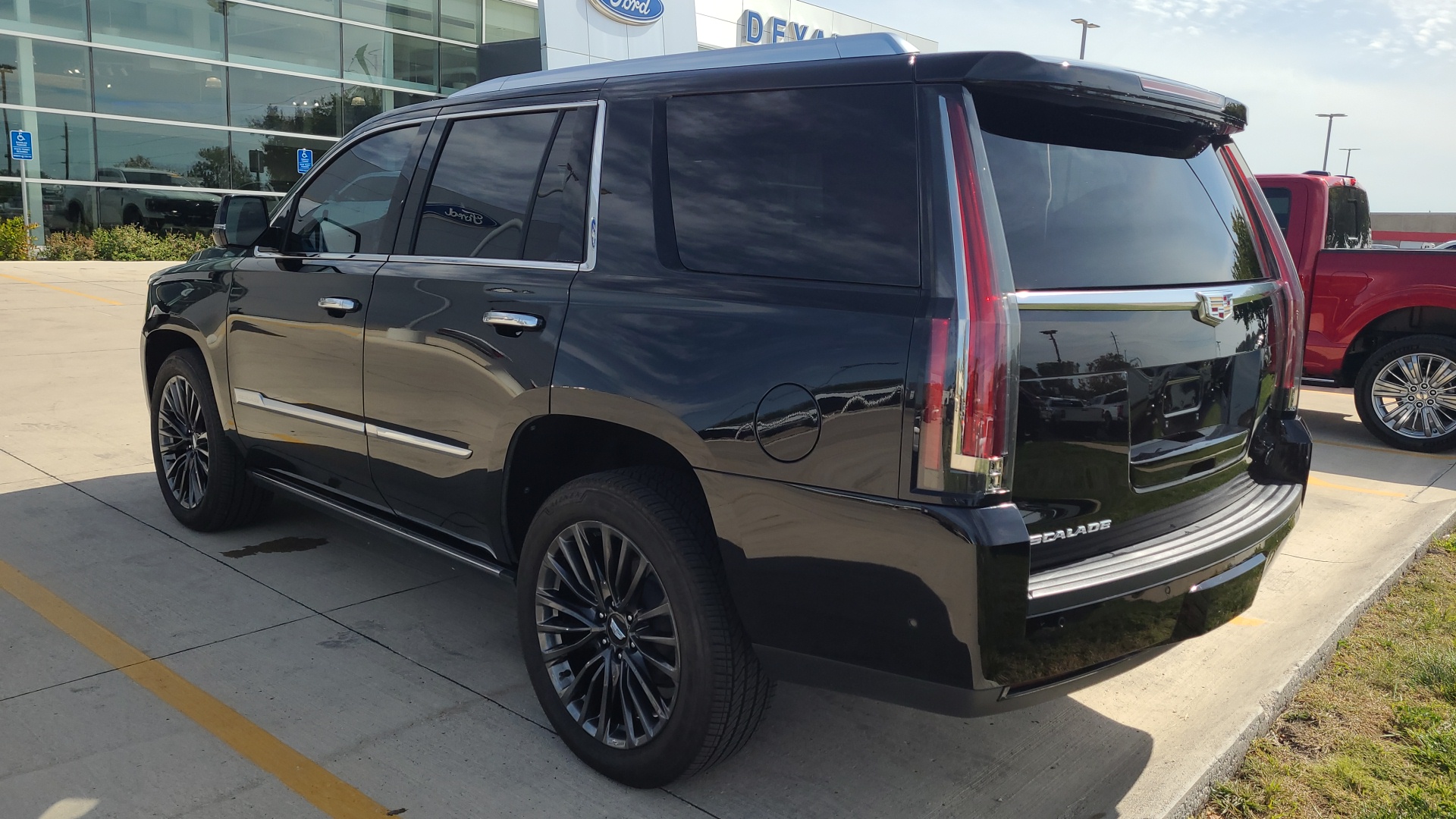 2018 Cadillac Escalade Platinum Edition 5