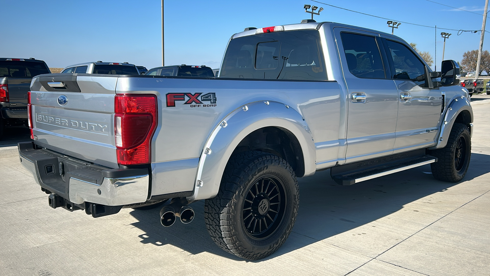 2022 Ford F-350SD Lariat 3