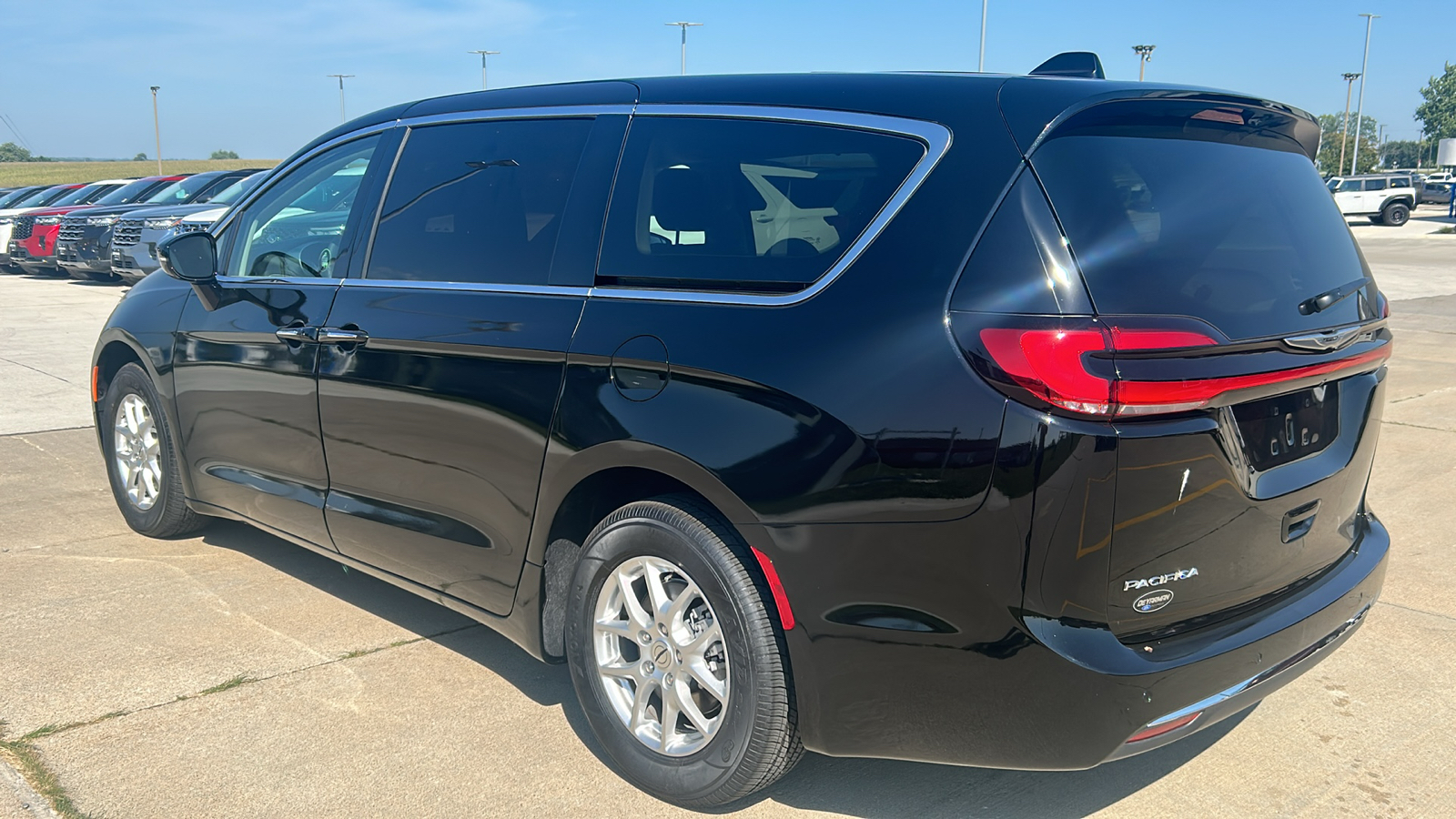 2024 Chrysler Pacifica Touring L 5