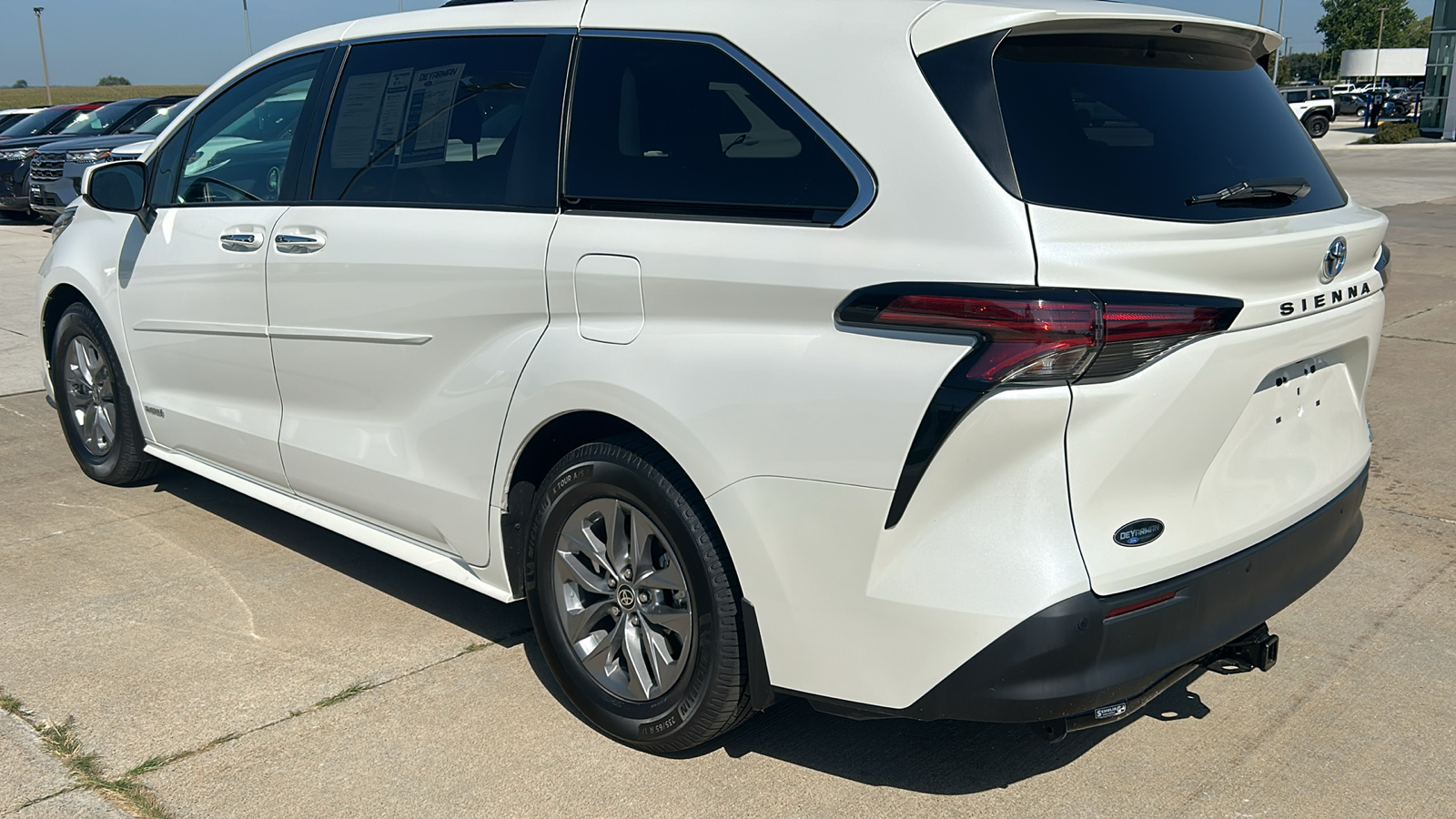 2021 Toyota Sienna XLE 5